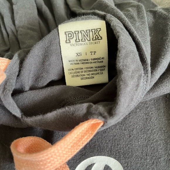 Pink sweatshirt - Picture 2 of 2